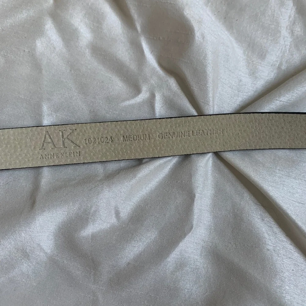 Anne Klein Dark Brown Croc Embossed Leather Belt sz M